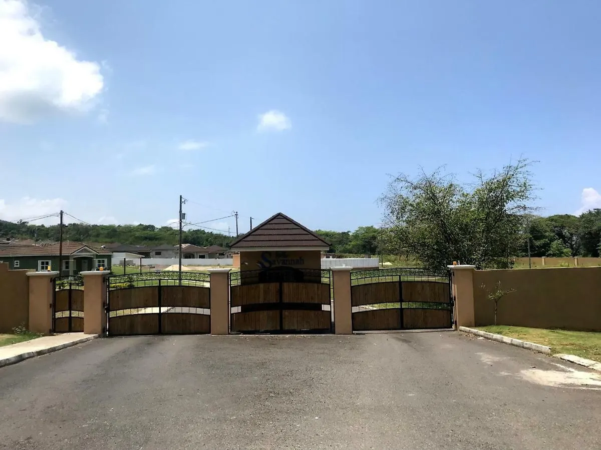 Thevista'S Runaway Bay Lot749 Hotel