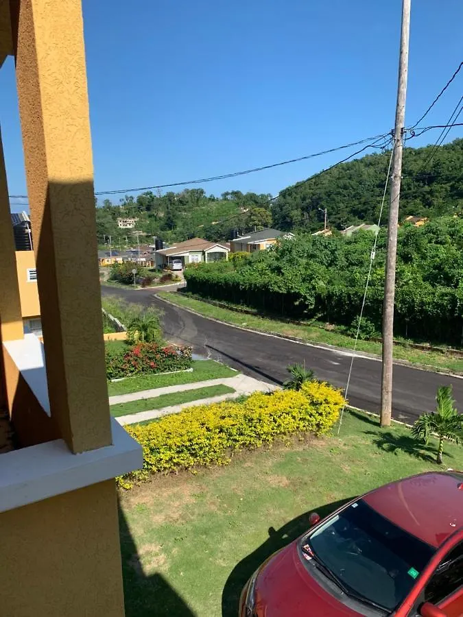 Thevista'S Runaway Bay Lot749 Hotel